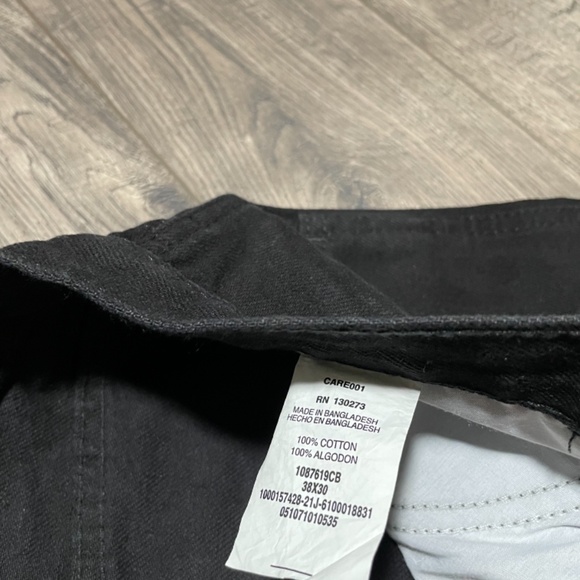 NWT Men’s Wrangler Rustler Regular Fit Black Jeans 38x30 - Picture 3 of 4